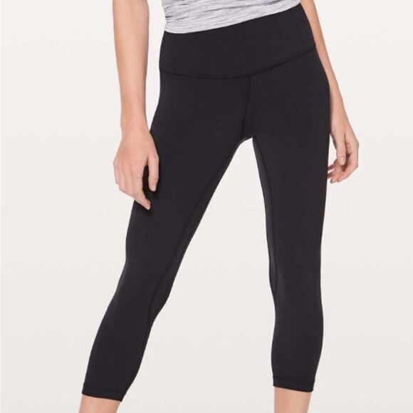 Lululemon Align Crop Black Size 4 Flawed See Pics Athletic Running Yoga - Picture 1 of 9